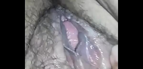  Vagina Peluda masturbandose